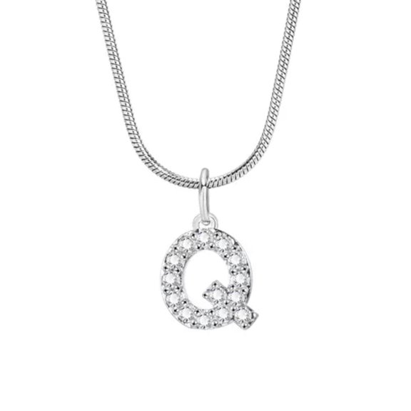 MATROOY A-Z Women Initial Necklaces, 26 Letters Alphabet Pendant with Snake Chain-Q