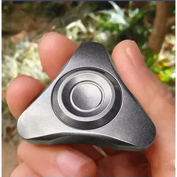 MATROOY EDC Hand Spinner Adult Fidget Toys Stainless Steel Triangle Fidget Adult Spinner-Silver A
