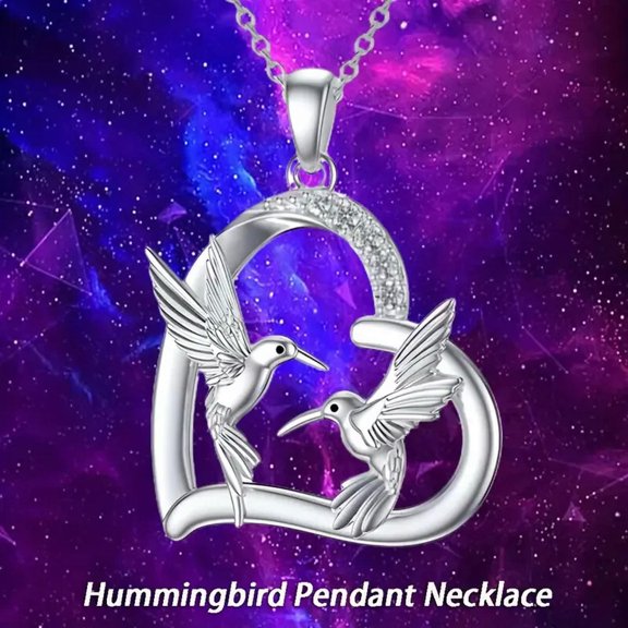 MATROOY Exquisite Flying Hummingbirds Heart-shaped Micro-paved Zircon Family Necklace