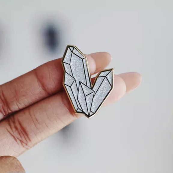 MATROOY Fashion Enamel Crystal Cluster Shape Brooch Pin Collar Badge Corsage Jewelry-White