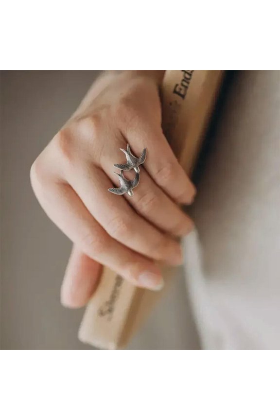 Flying Pigeon Swallow Bird Rings In Antique Silver Color Women Rings
