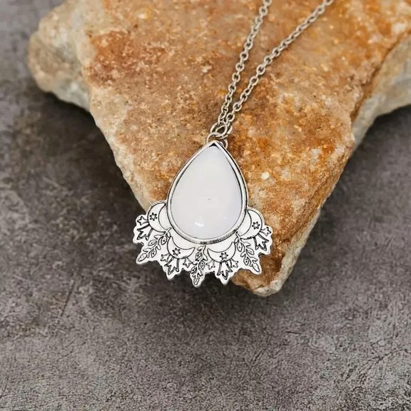 MATROOY Geometric Boho Moonstone Pendant Necklace