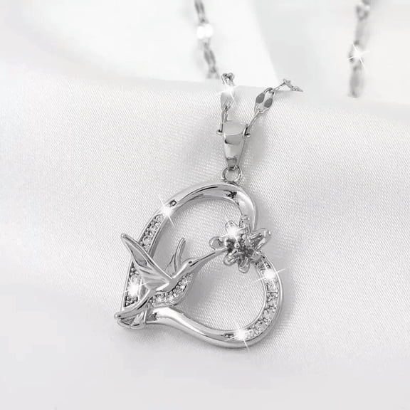 MATROOY Hummingbird Flower Heart Pendant Durable Titanium Steel Chain Jewelry Women Gift