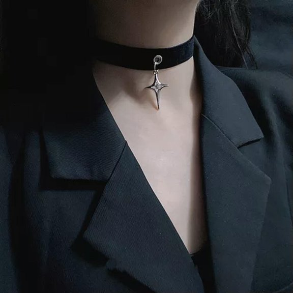 MATROOY Korean Style Fashion Choker Necklace Gothic Clavicle Chain With Moon Pendant WY4-C