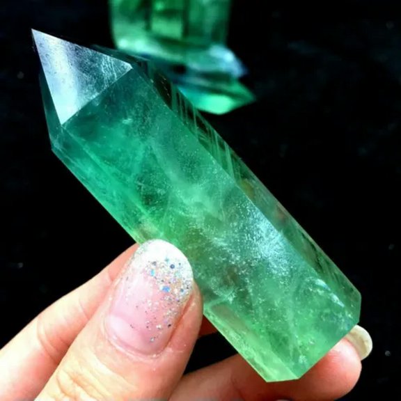 MATROOY Natural Green Fluorite Quartz Crystal Stone Point Healing Hexagonal Wand Reiki-50~60mm