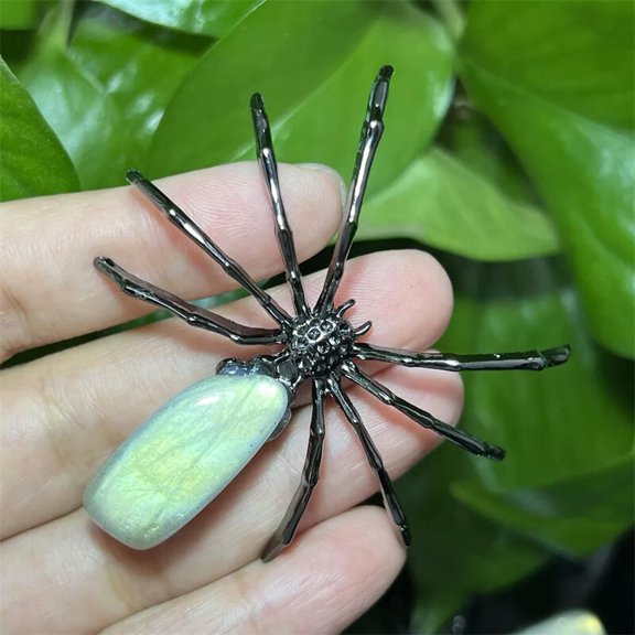 MATROOY Natural Labradorite Spider Pure hand made DIY skull Quartz Crystal skull 1PC