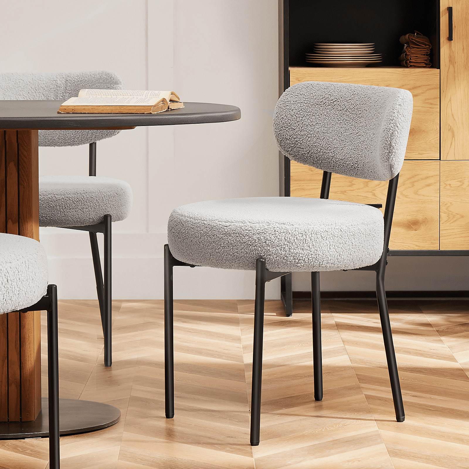 MAYEERTY White Seat Cushion Black Steel Frame Comfort Dining Room Chair with Upholstered Backrest for Dining Room Bedroom, White