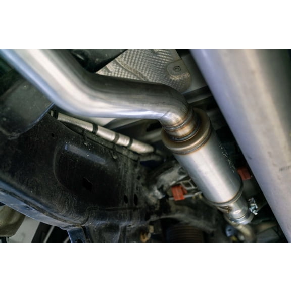 3in Single in/out Muffler Replacement, 19-20 Ram 1500 5.7L, High Flow, T409 MBRP S5143409