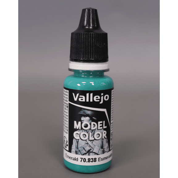 MC: Emerald Green Vallejo Paint, 17ml Acrylicos