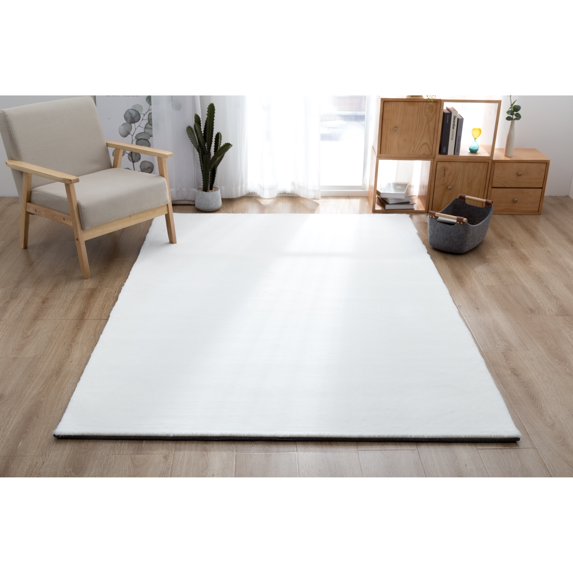 MDA Rug Imports Faux-Rabbit Collection Beautiful Faux-Fur Rug White 5' X 7' 5' x 8'