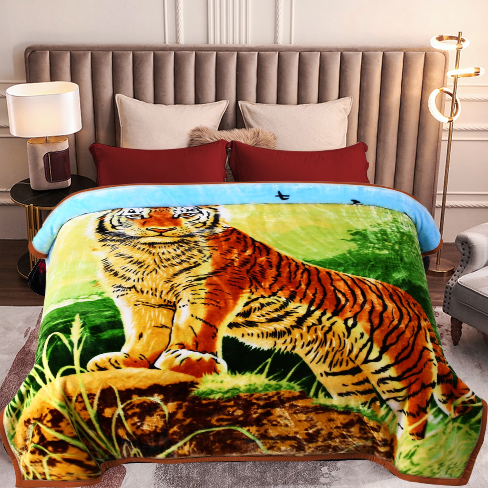 MERRY HOME Full/Queen Size Fleece Blanket For Bed, A & B Patterns Soft Warm Animal Blanket, Microfiber Plush Middle Weight Bed Blanket For All Season, Tiger /Brown Tiger, 5LB, 75"x87"