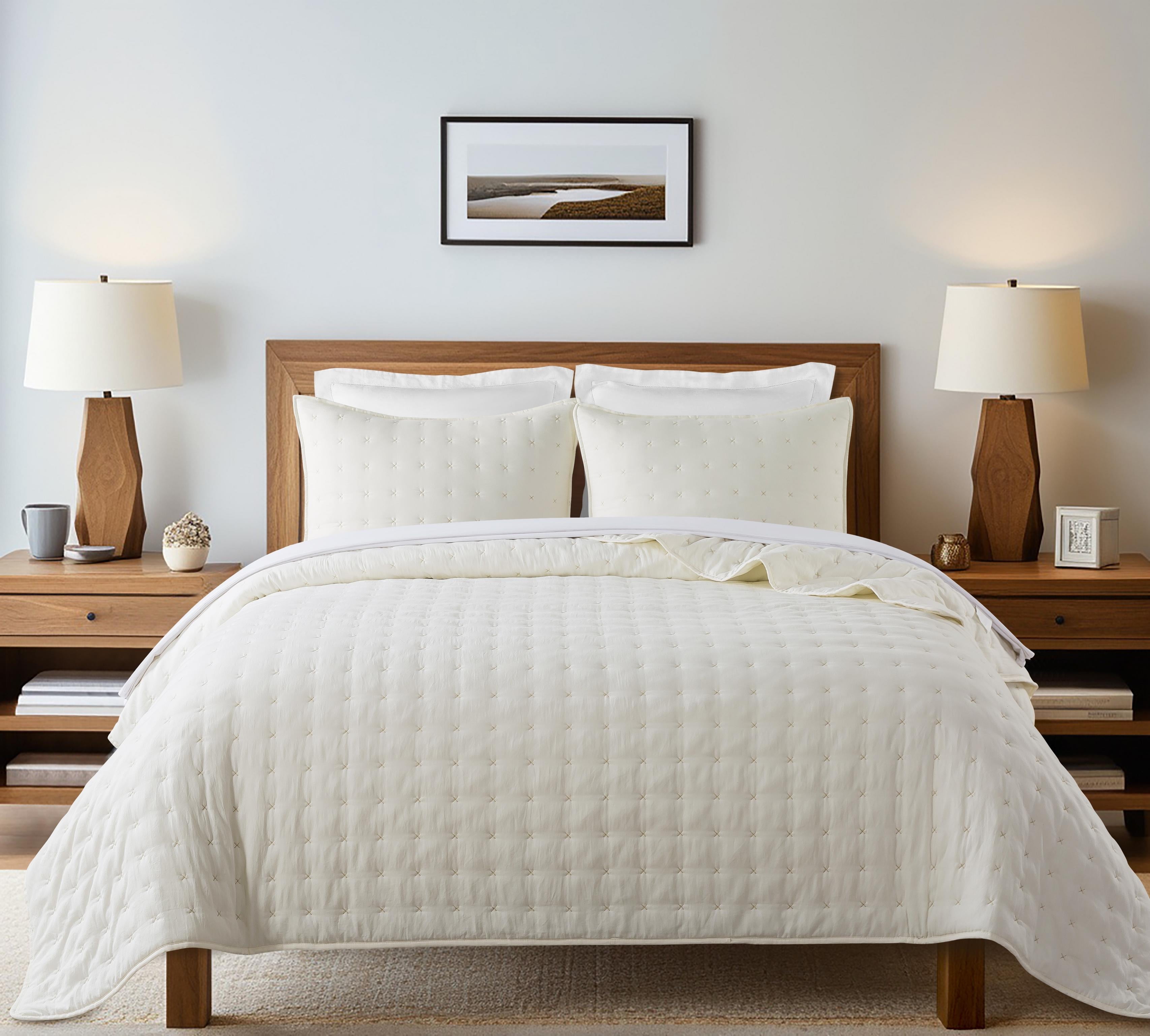 JANEEN HOME SUPER SOFT GRID CROSS STITCH KING 3PC QUILT SET
