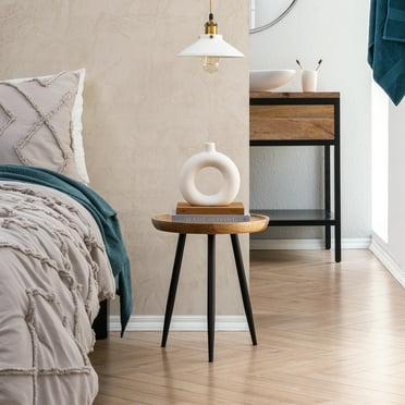 MH London Dilan Tri-Pin Mango Wood Round Side Table - Handcrafted Mango Wood End Table | Contemporary Round Accent End Table for Coffee | Ideal for Living Rooms, Bedrooms, and Home Offices - Natural