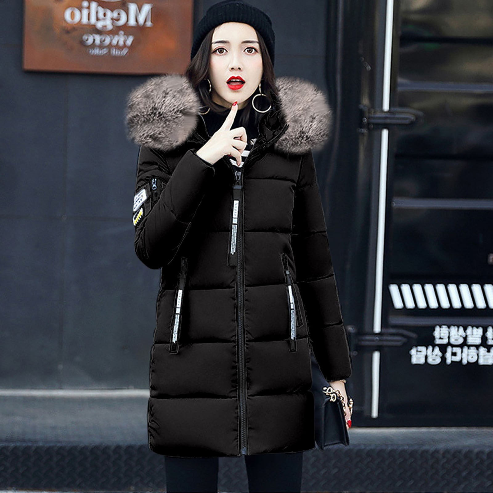 Hoodie with fur hood and pocket outlet