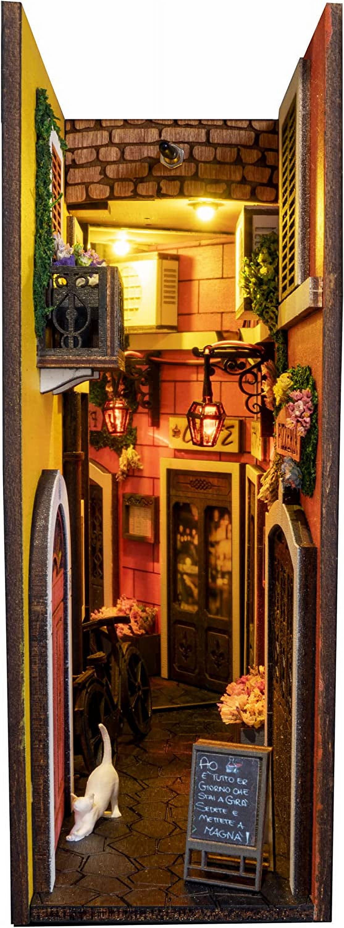 MINIALLEY Italy Assembled and Painted Booknook Bookshelf Insert