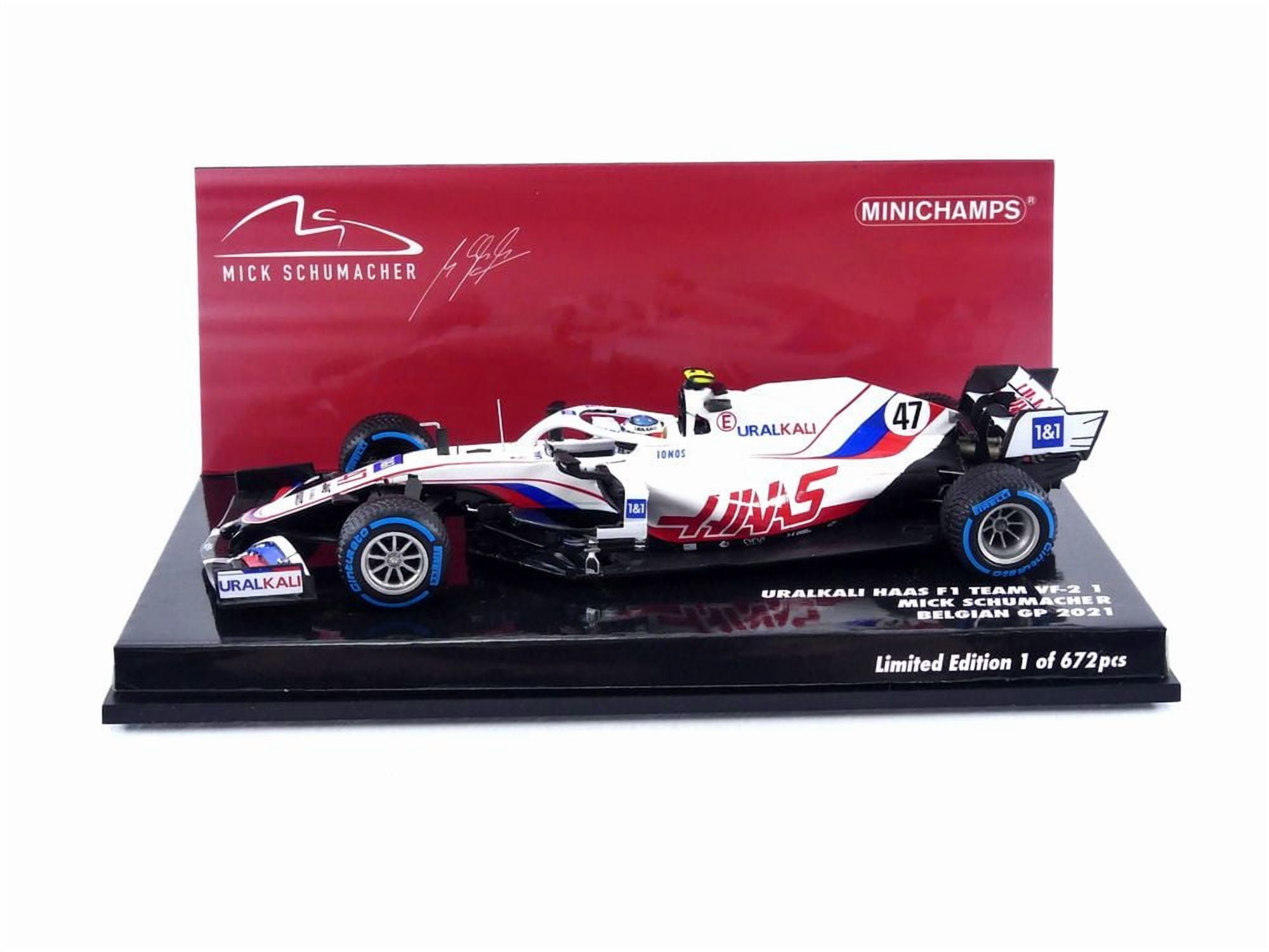 Figurines F1 1/18 – Pilotes Meeting Vroom – Ferrari – Minichamps (France, Résine)