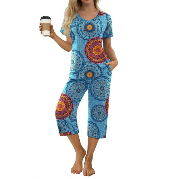 MINTREUS Women's Pajama Sets Short Sleeve Shirt and Capri Soft Pajama Sets with Pockets S-4XL