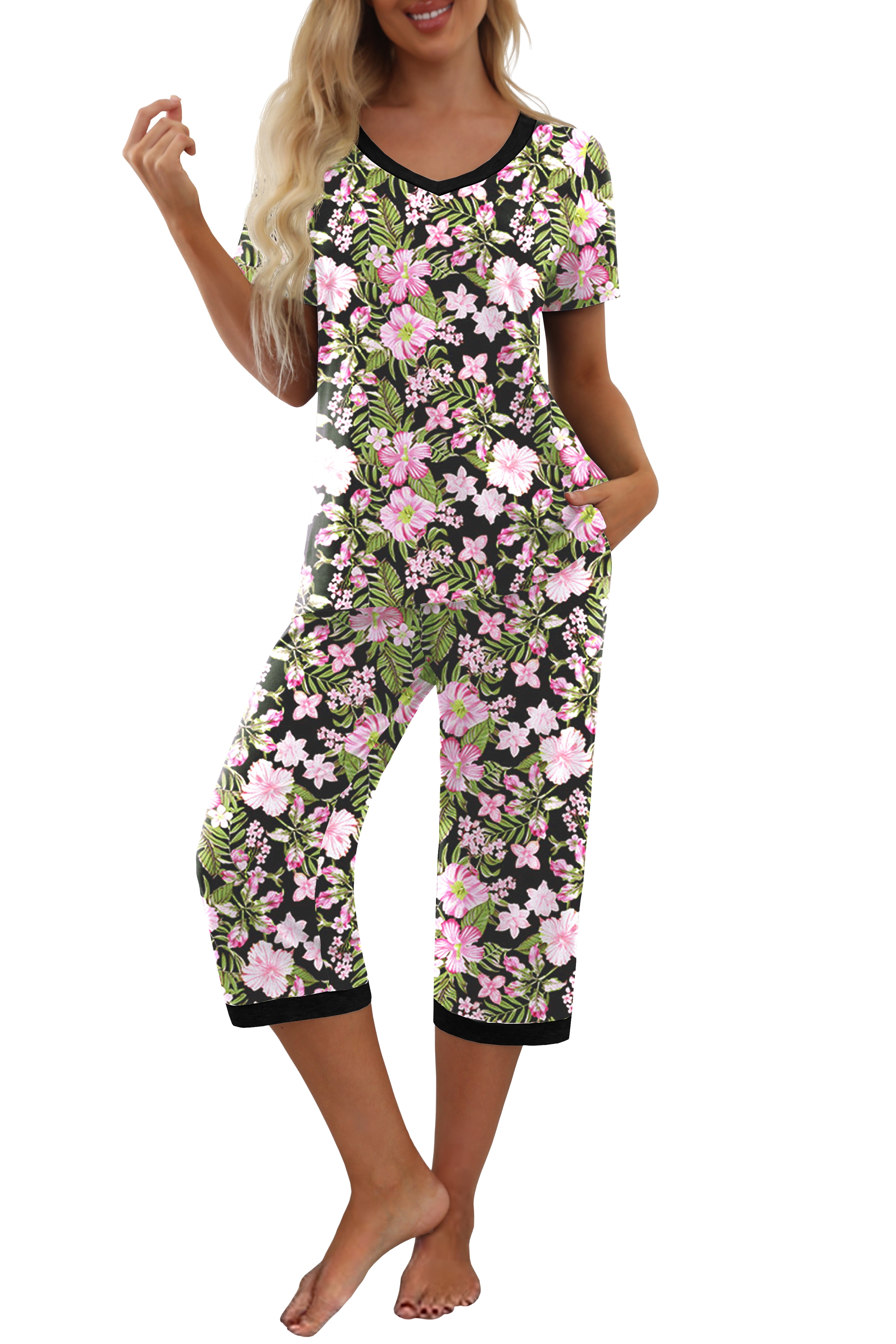 Women’s pajama sets on sale for $8 at Amazon