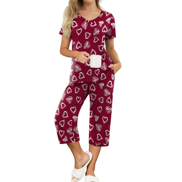 MINTREUS Valentine's Day Womens Pajamas Short Sleeve Sleepwear Tops and Capri Pants Pjs Print Pajama Sets S-2XL