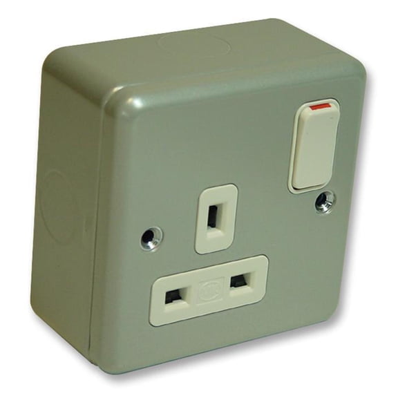 MK - 1 Gang DP Metalclad Switched Socket