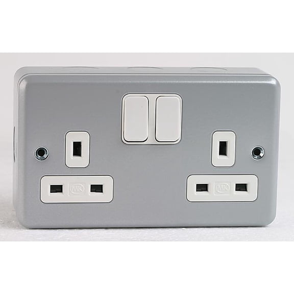 MK - 2 Gang DP Metalclad Switched Socket