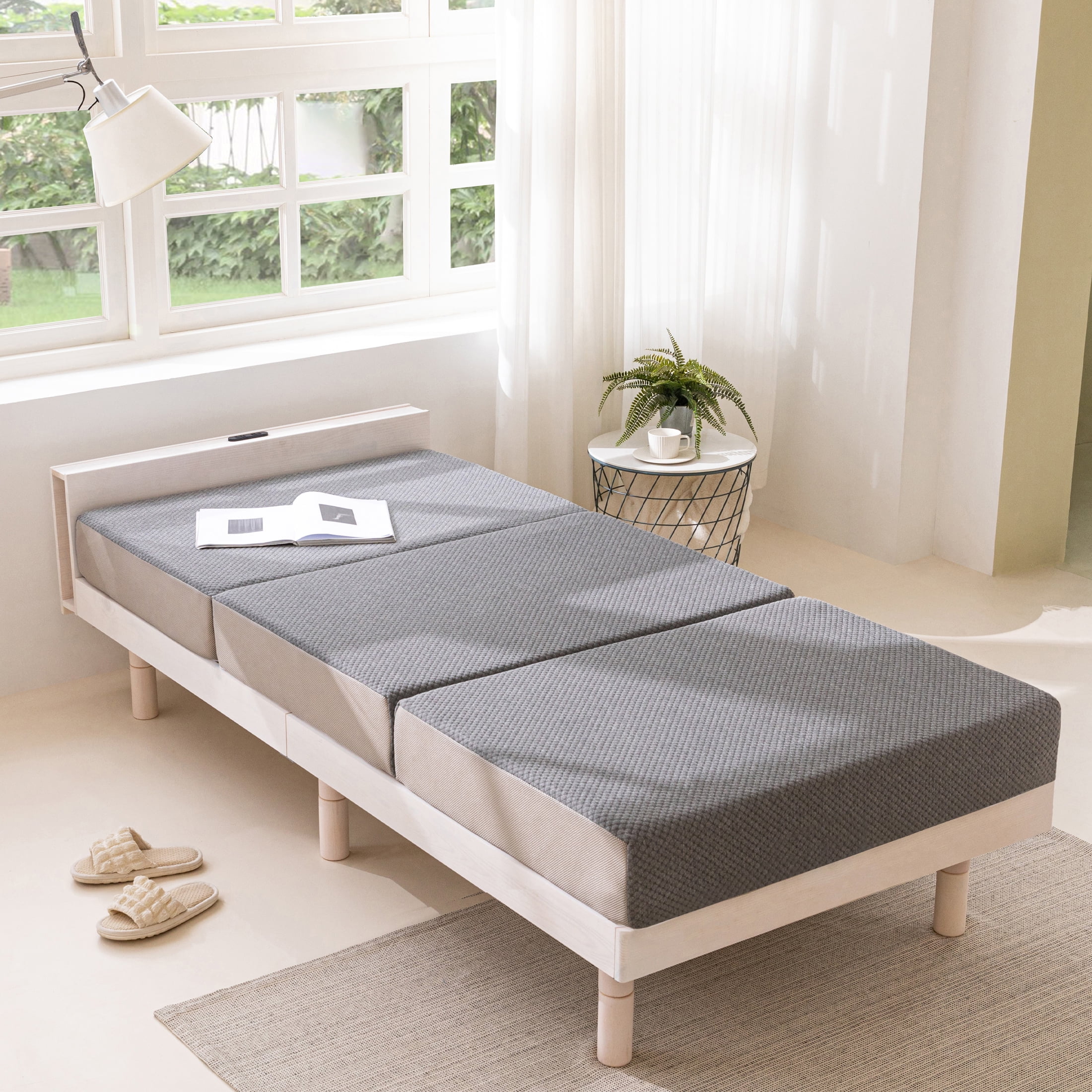 https://i5.walmartimages.com/seo/MLILY-Ego-6-inch-Tri-Folding-Memory-Foam-Mattress-Twin-Size-Portable-Guest-Bed_350899f5-a9d6-4a66-96f9-33d59f4b3537.31fe3872b45a17e24766b055fa63c08d.jpeg