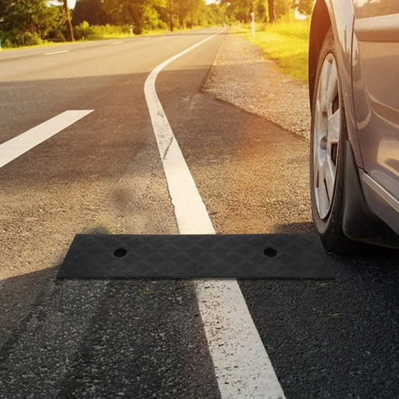 PTOOTP 2Pcs Assorted Color Rubber Garage Ramps with Textured Surface for Enhanced Traction