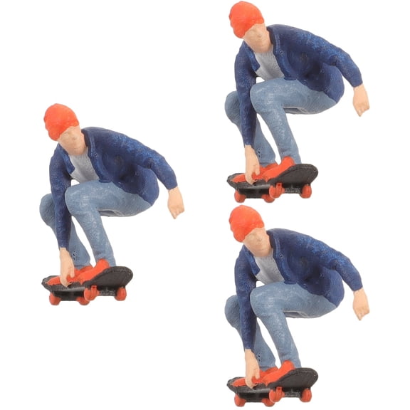 MLINS 3pcs Mini Skateboarding Figurine Model Doll Figurine Micro Landscaping Decoration