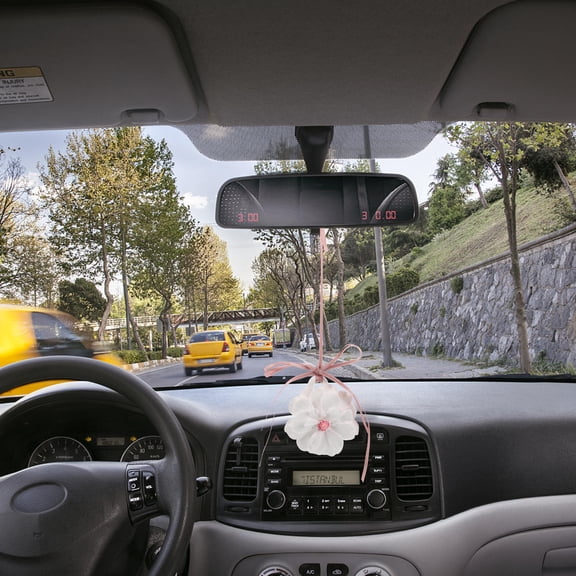 MLINS Elegant Pink Gypsum Pendant for Car Aromatherapy and Decoration with Delicate Flower Design