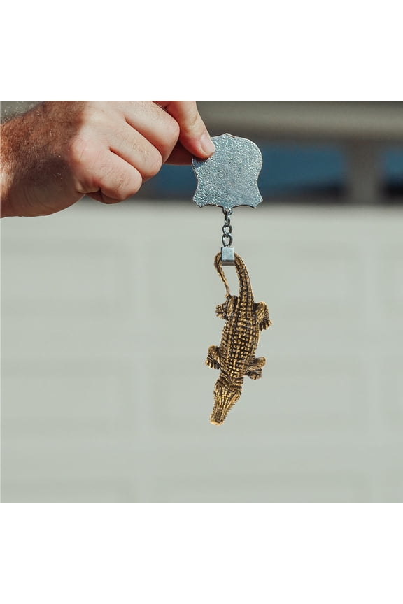 Golden Alligator Shaped Brass Charm Keychain Pendant for Decoration Lightweight and Durable 2 Pieces