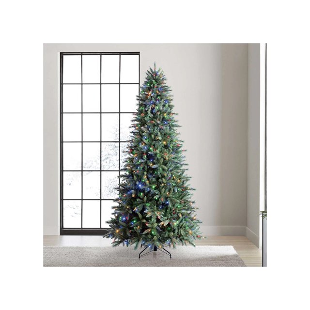 MM 9' 800 LED PreLit Grand Spruce Christmas Tree, Green