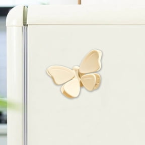 MOAOASPER Plastic Food Sealing Clip, Butterfly Design, Magnetic Back, 3.46 x 2.87 x 0.94 in, Multi-Use Refrigerator Magnet