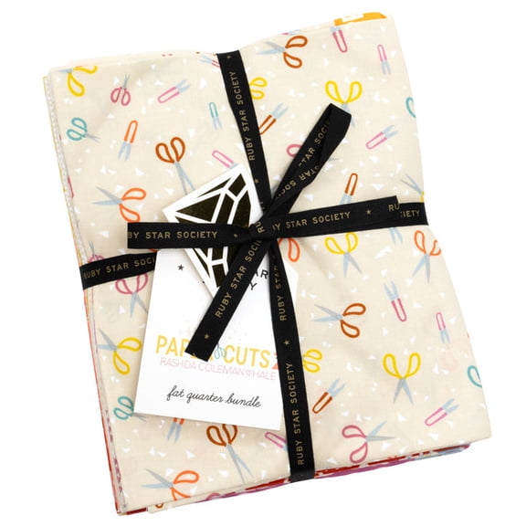 MODA - Ruby Star Society - Paper Cuts 2 Fat Quarter Bundle 25 pcs