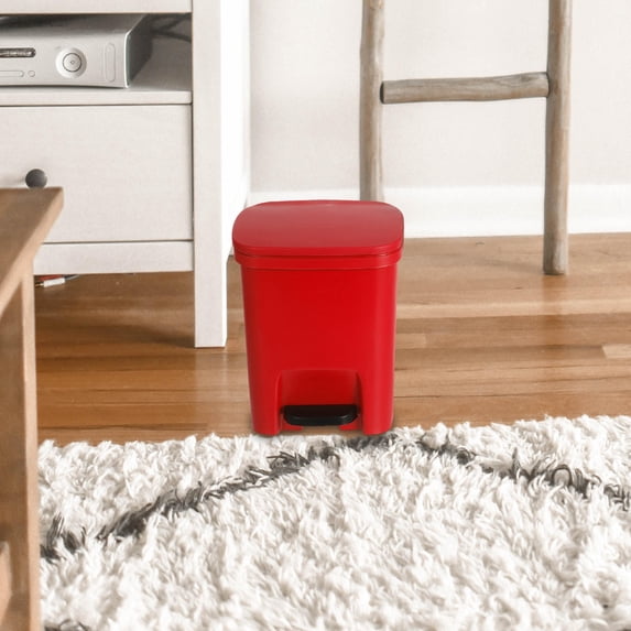 MOKKHNB Red Plastic Foot Pedal Trash Can for Living Room and Outdoor Use, Home Waste Bin, 1 Piece