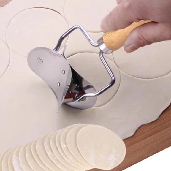 MOQIN Best Utensils Stainless Steel Ravioli Mold Pierogi Dumpling Maker Wrapper Pastry Dough Cutter,Circle Roller Mold Cooking Utensils Kitchen Accessories Home Kitchen DIY Gift