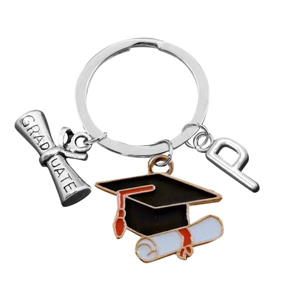 MOQIN Class of 2024 Graduation Keychain, Women's Novelty Keychains, 26 Alphabet Graduation Keychain Personalized Graduation Gift Keychains