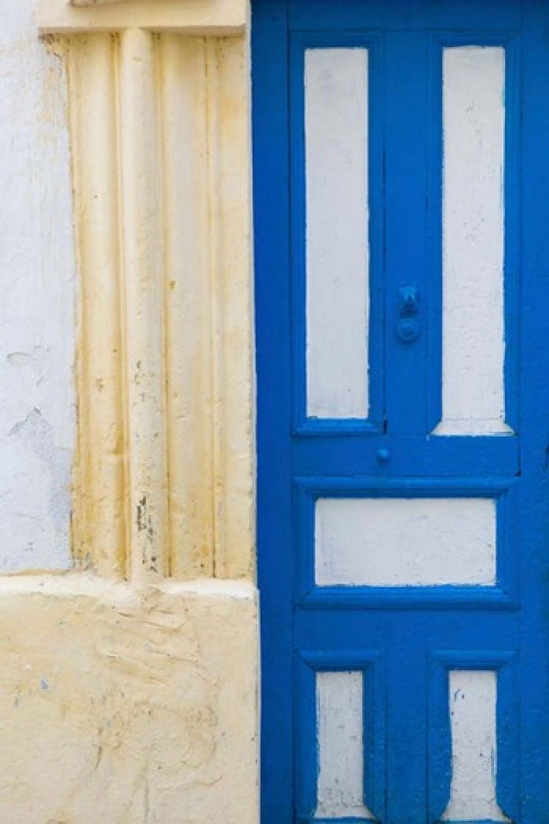 MOROCCO Atlantic Coast ESSAOUIRA Doorway Canvas Art - Walter Bibikow DanitaDelimont (19 x 28)