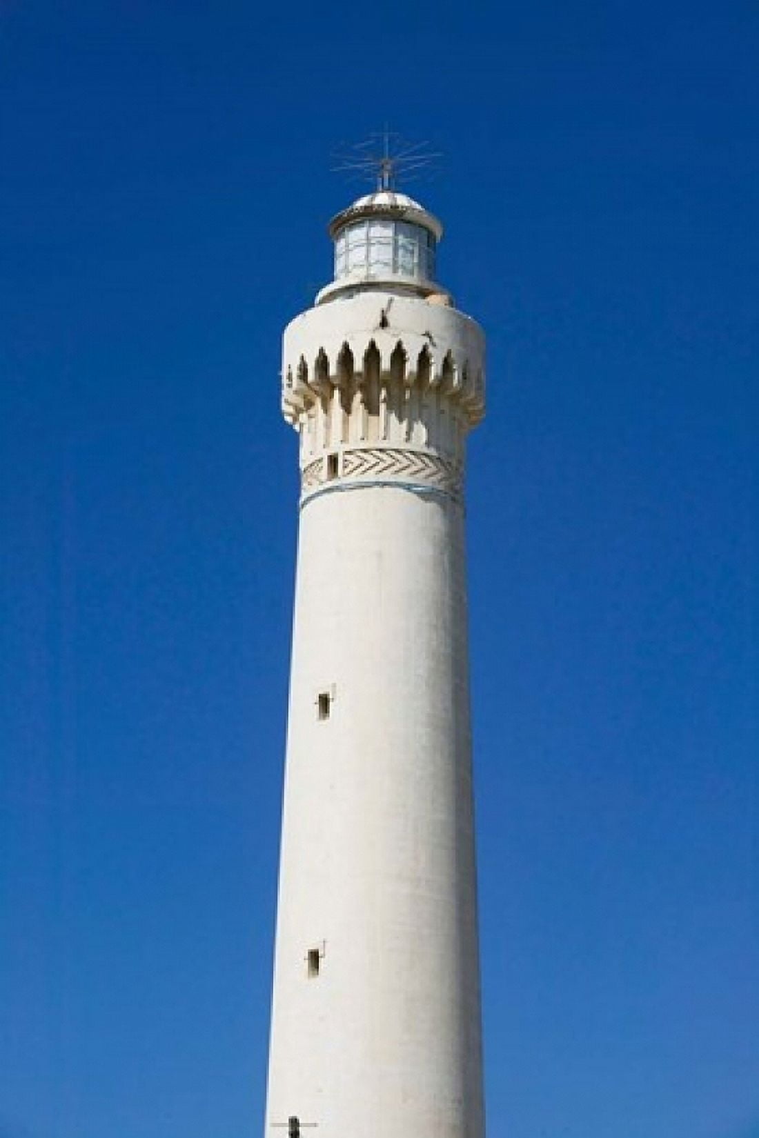 MOROCCO CASABLANCA Pointe dEl Hank Lighthouse Canvas Art - Walter Bibikow DanitaDelimont (24 x 36)