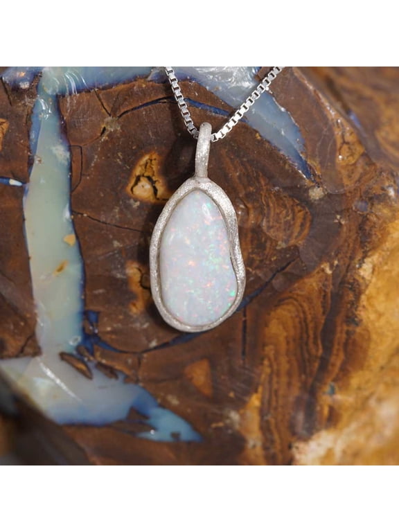 MOTHERS NATURE AUSTRALIAN WHITE OPALIZED SHELL NECKLACE