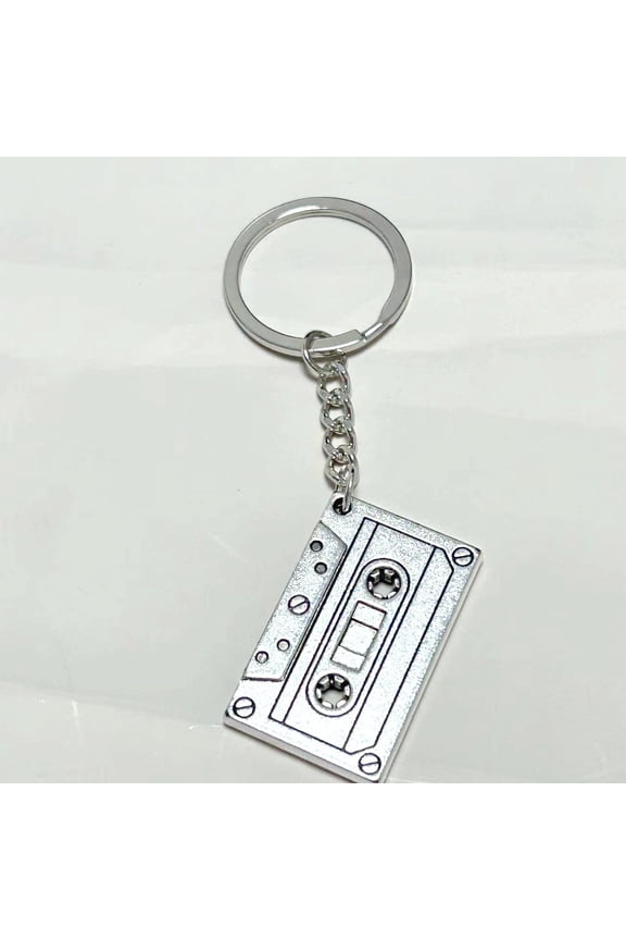 5pcs Vintage Necklace and Keychain Set for Girls, 80s 90s Themed Party Accessories with Retro Cassette Tape Pendant, Alloy Material