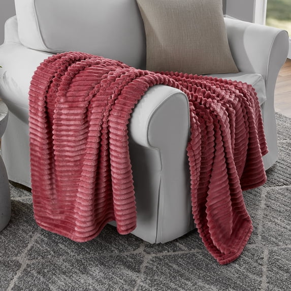 Mainstays Textured Plush Throw Blanket, Mauve Dusk, 50 x 72 in