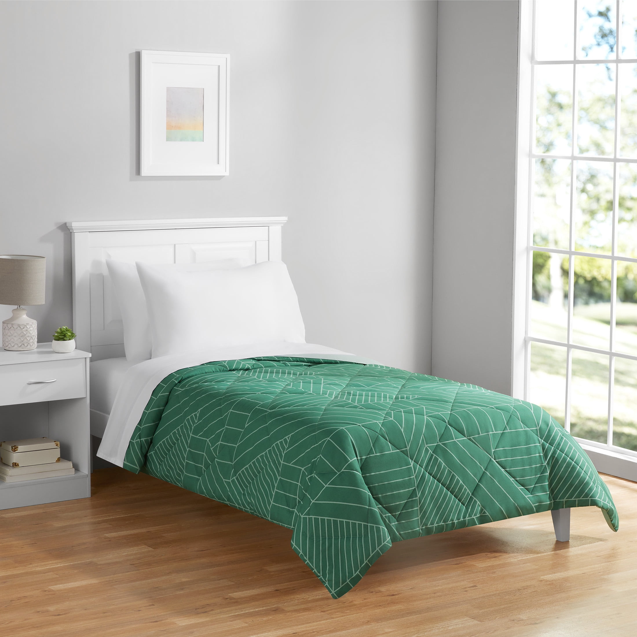 Mainstays Twin/Twin XL All-Season Reversible Microfiber Comforter, Green Geo