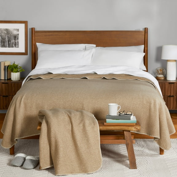 Mainstays Super Soft Fatigue Tan Fleece Bed Blanket, Full/Queen