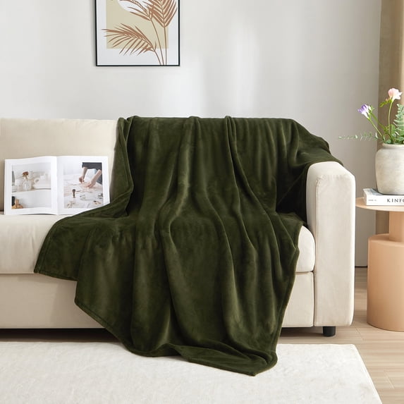 Mainstays Super Soft Plush Oversized Couch Throw Blanket, Green, 50 x 72 in