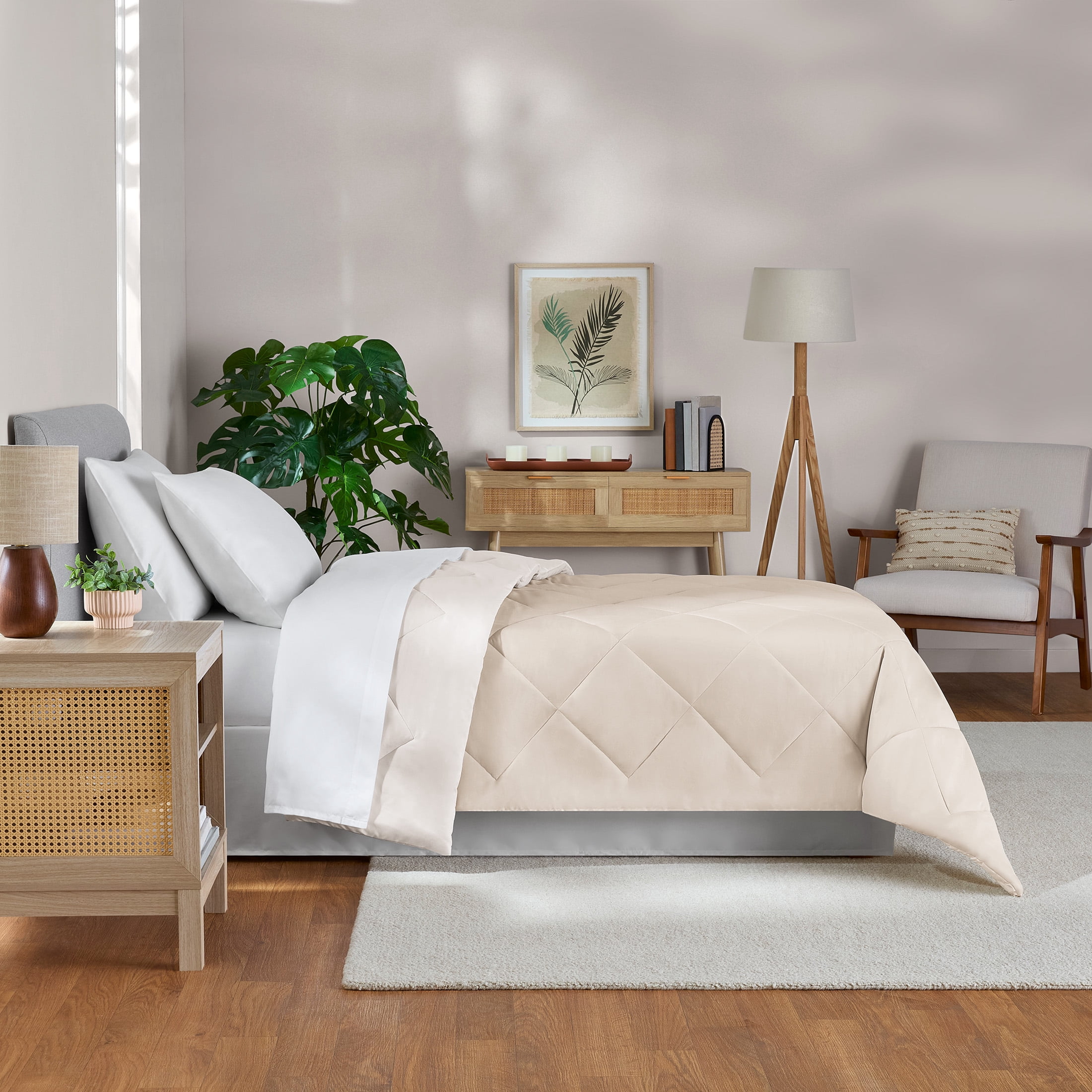 Mainstays Twin/Twin XL Comforter, All-Season Reversible Microfiber, Beige / Ivory