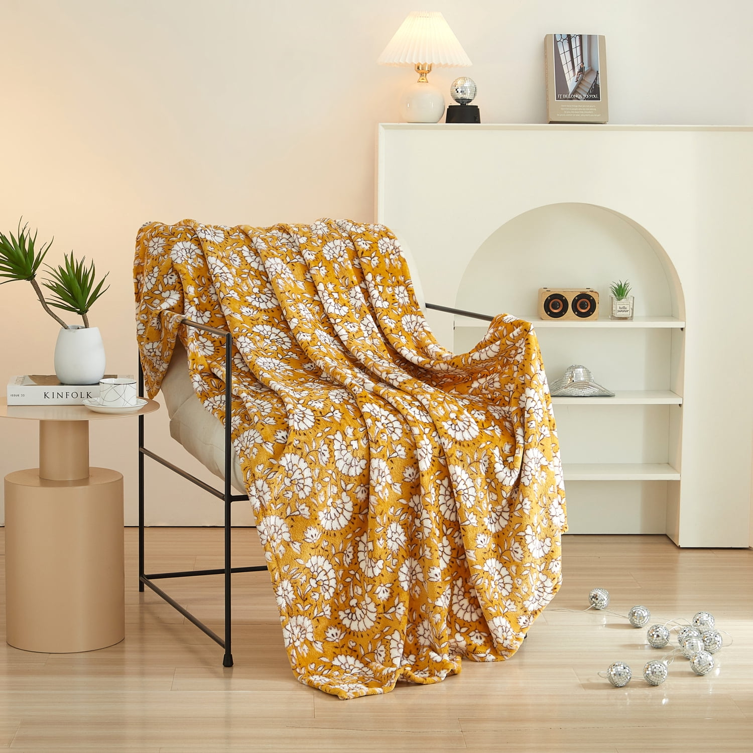 Mainstays Cozy Plush Throw Blanket, Multicolor Checkered, 50 x 60