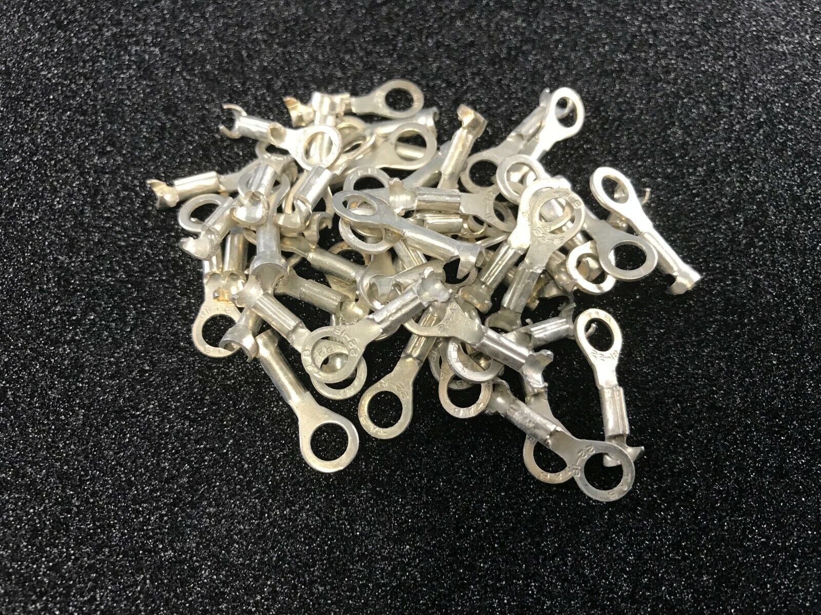MS20659-102  Non-Insulated Ring Terminal Wire Rangle 22-16 AWG Bolt Hole #10 ( PRICE IS FOR 100 PIECES )