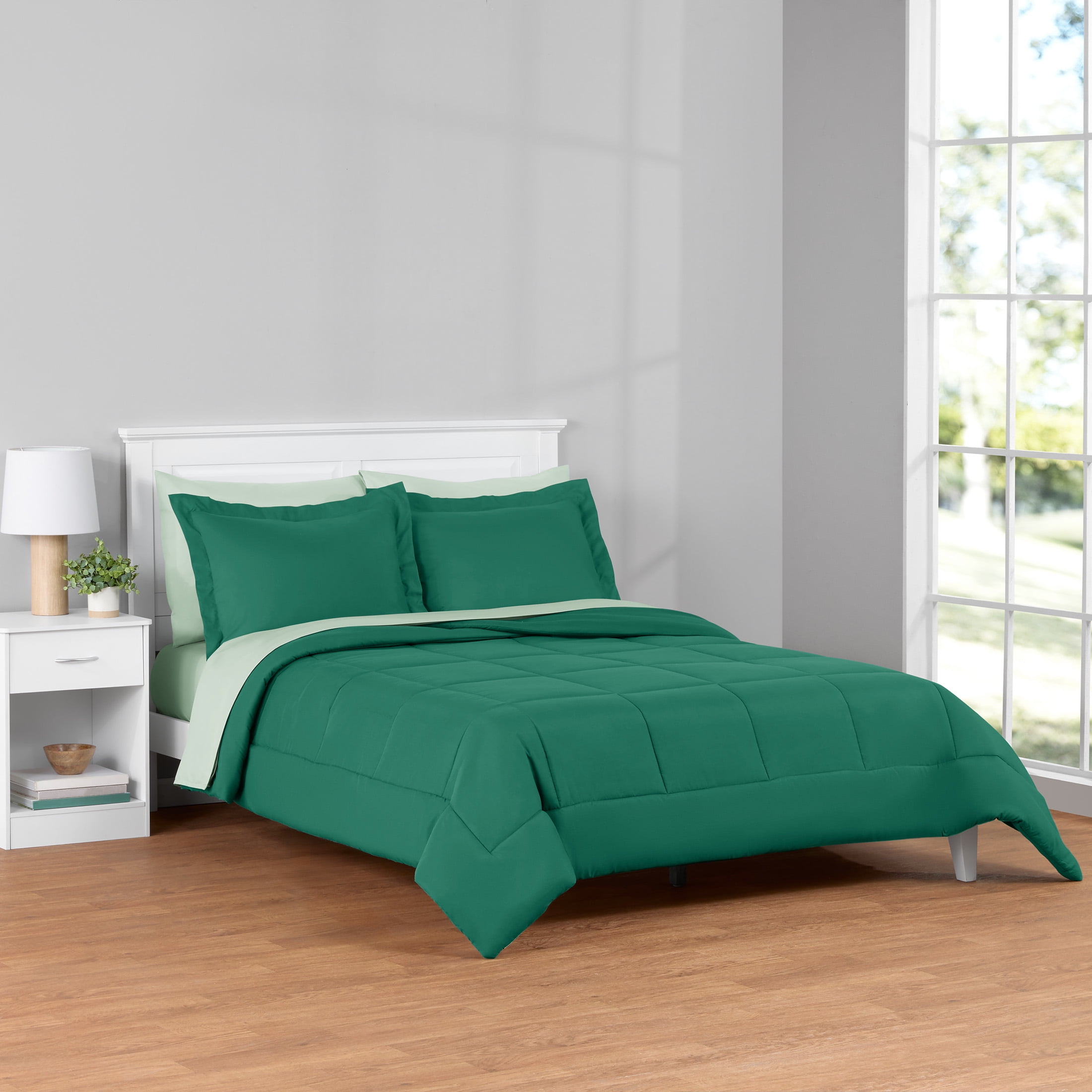 Mainstays All in One Reversible Comforter and Sheet set- 7 Piece, King, Green