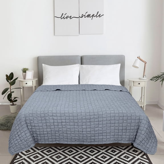 Mainstays Check Matelasse Quilt, Washed Indigo, King