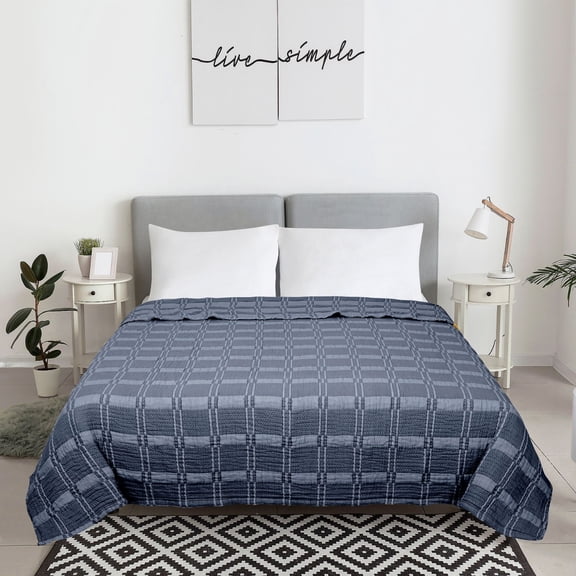 Mainstays Cloud Matelasse Quilt, Washed Indigo, Full/Queen